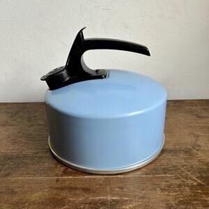 Vintage Powder Blue Whistling Tea Kettle, 2.5 Qt | Cottagecore | Teaware
